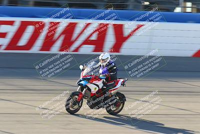 media/Jan-21-2022-Fastrack Riders (Fri) [[90b5309cc6]]/Level 1/Session 1 Front Straight/